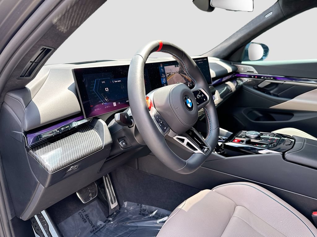 Used 2025 BMW M5 Touring AWD/4WD image 4