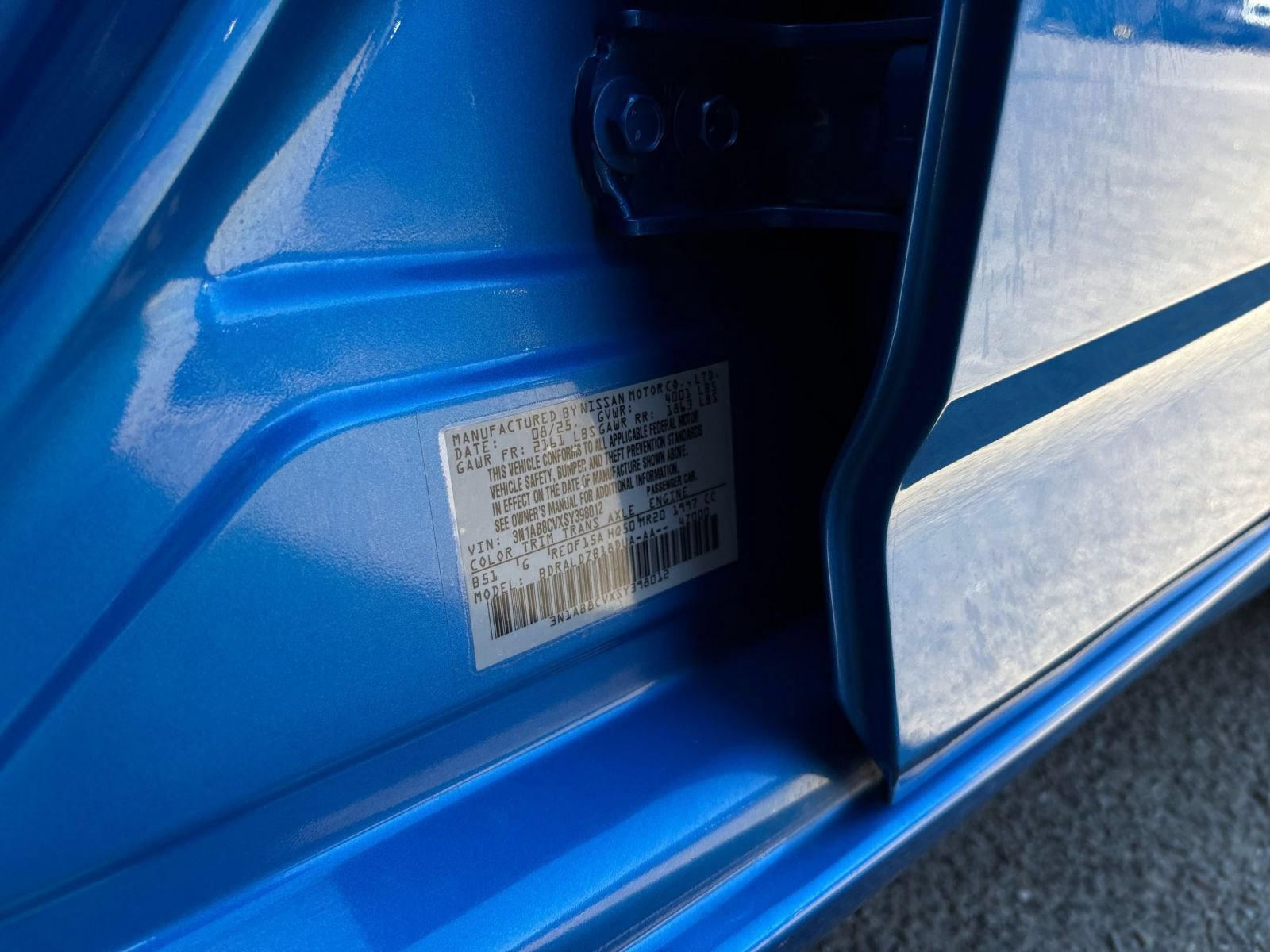 Used 2025 Nissan Sentra SV FWD image 28