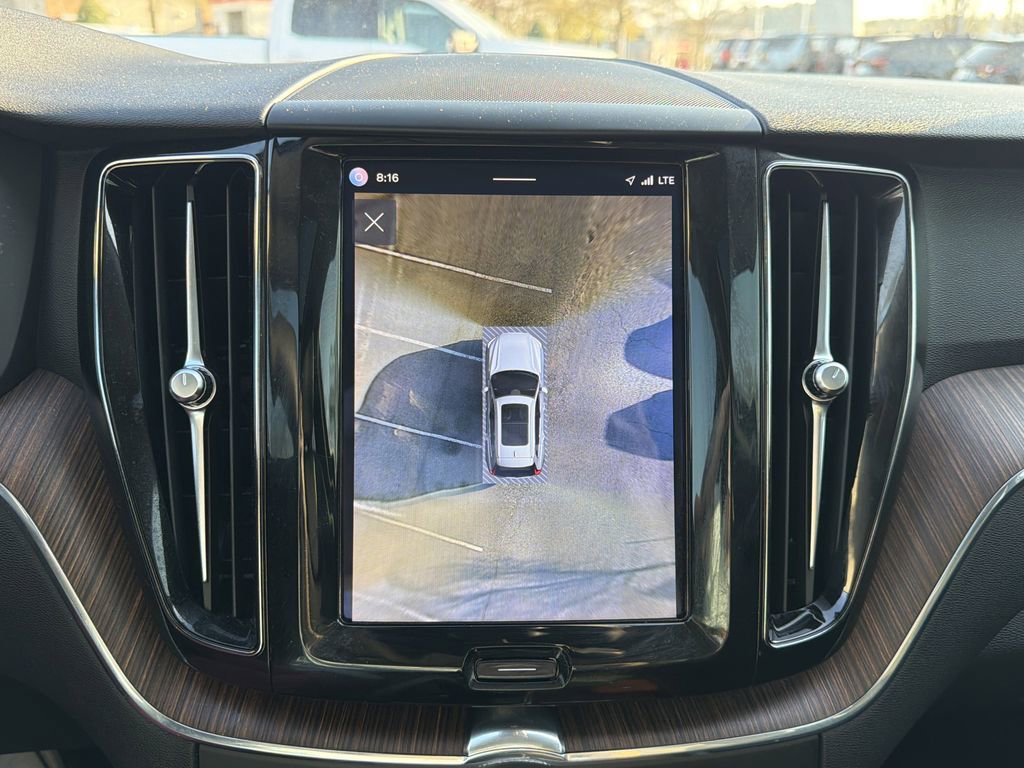 Used 2022 Volvo XC60 T8 Inscription image 28