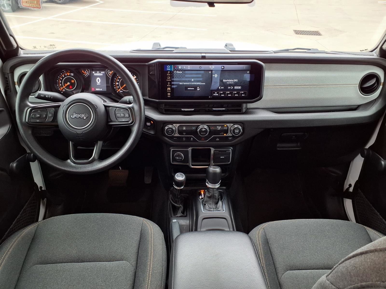 Used 2024 Jeep Gladiator Sport AWD/4WD image 10