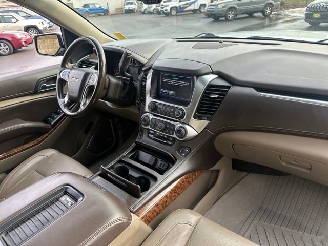 Used 2020 Chevrolet Suburban Premier AWD/4WD image 13