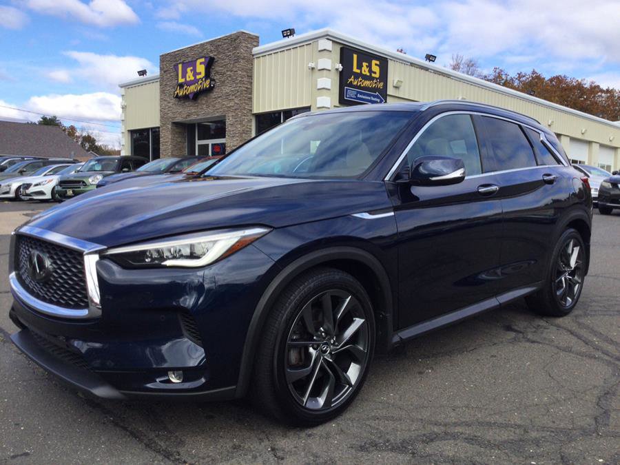 Used 2019 INFINITI QX50 Essential w/ Sensory Package image 1