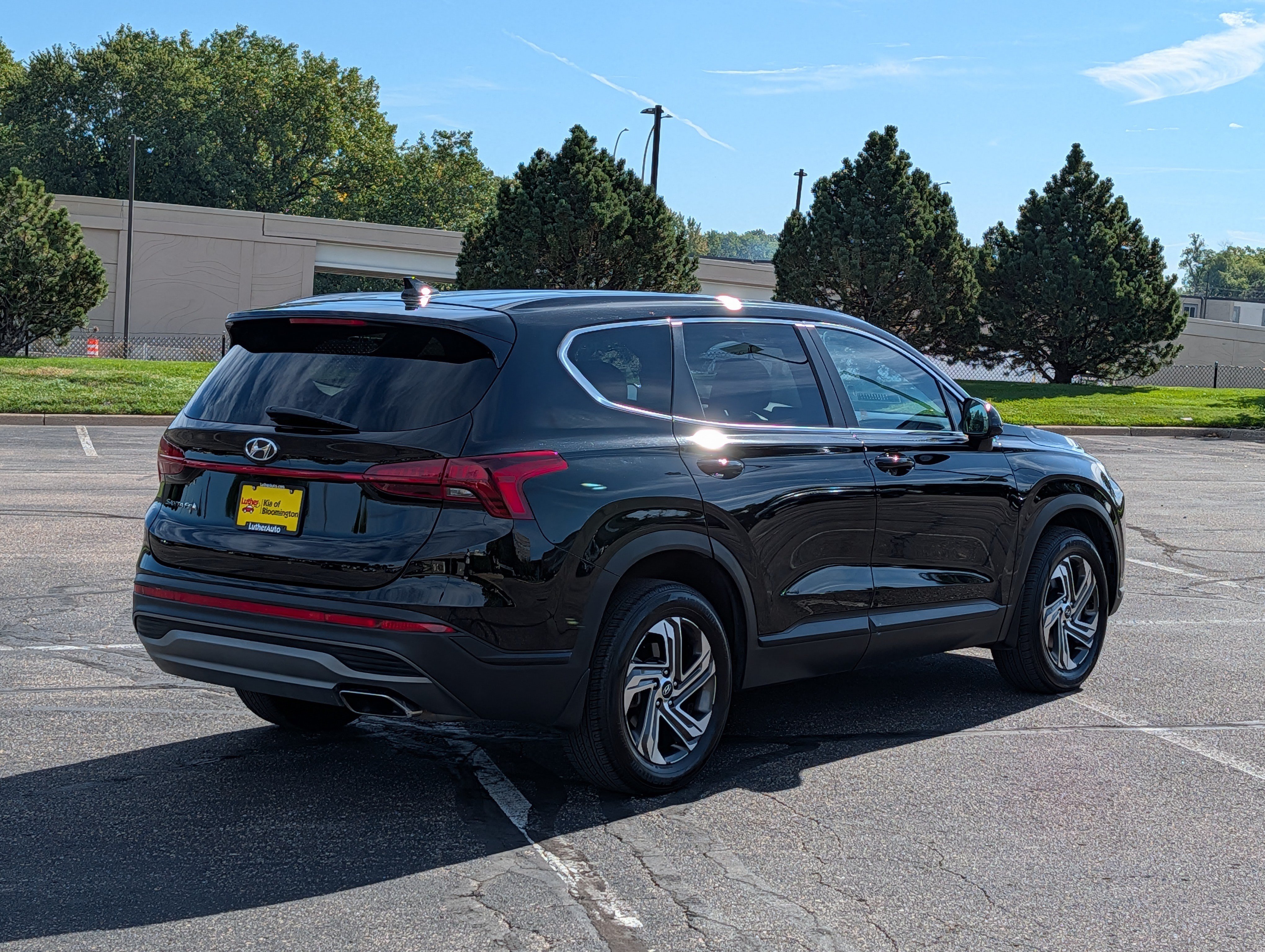 Used 2022 Hyundai Santa Fe SE FWD image 7