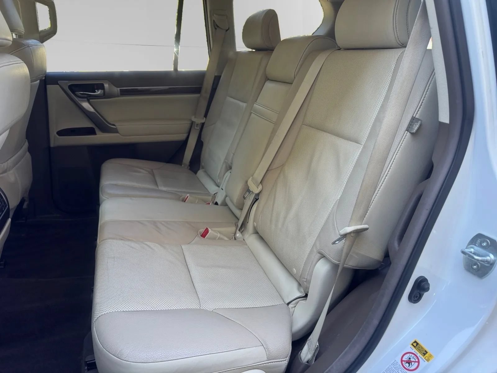 Used 2016 Lexus GX 460 w/ Premium Package AWD/4WD image 18