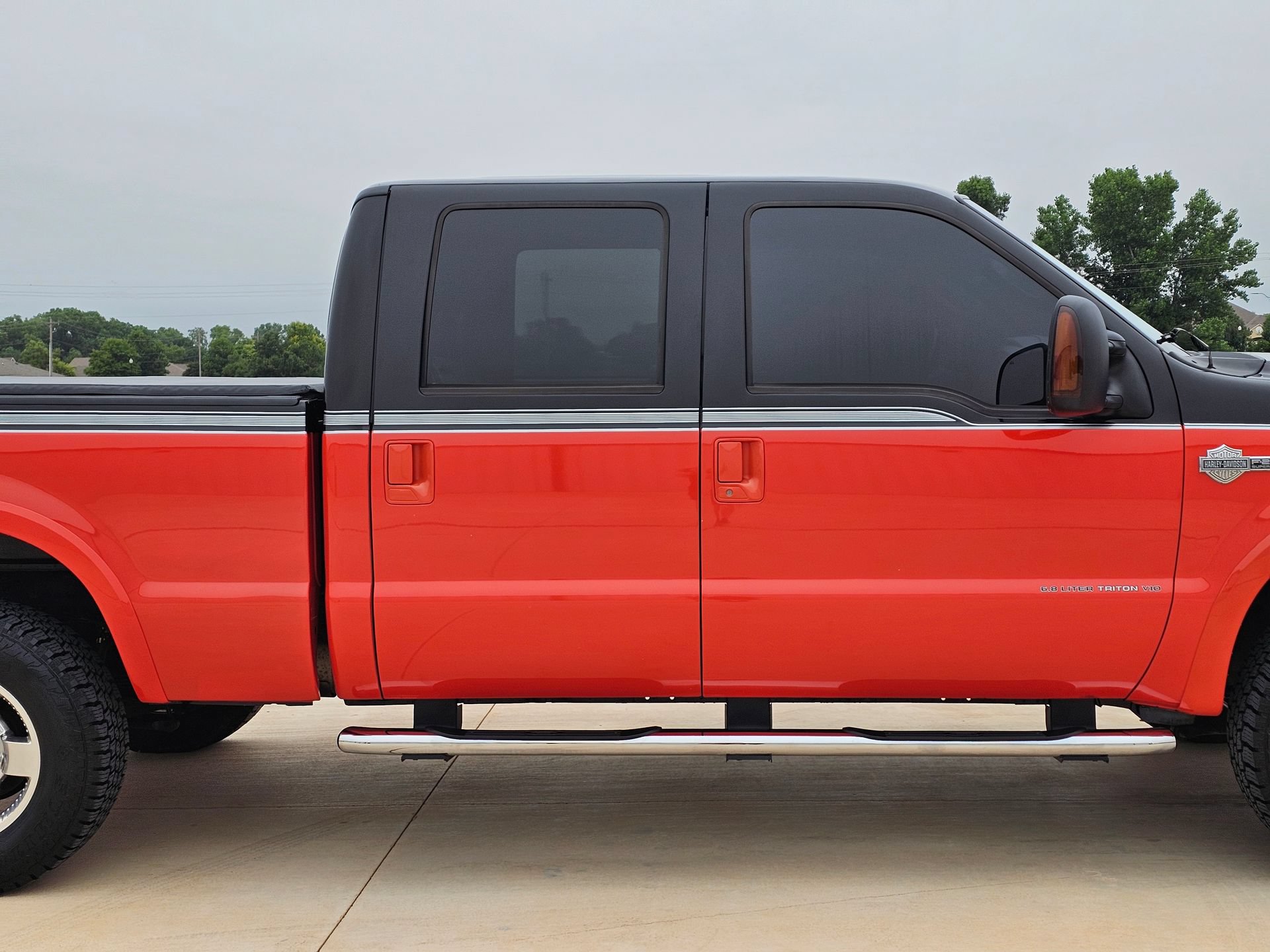 Used 2004 Ford F250 Harley-Davidson AWD/4WD image 6