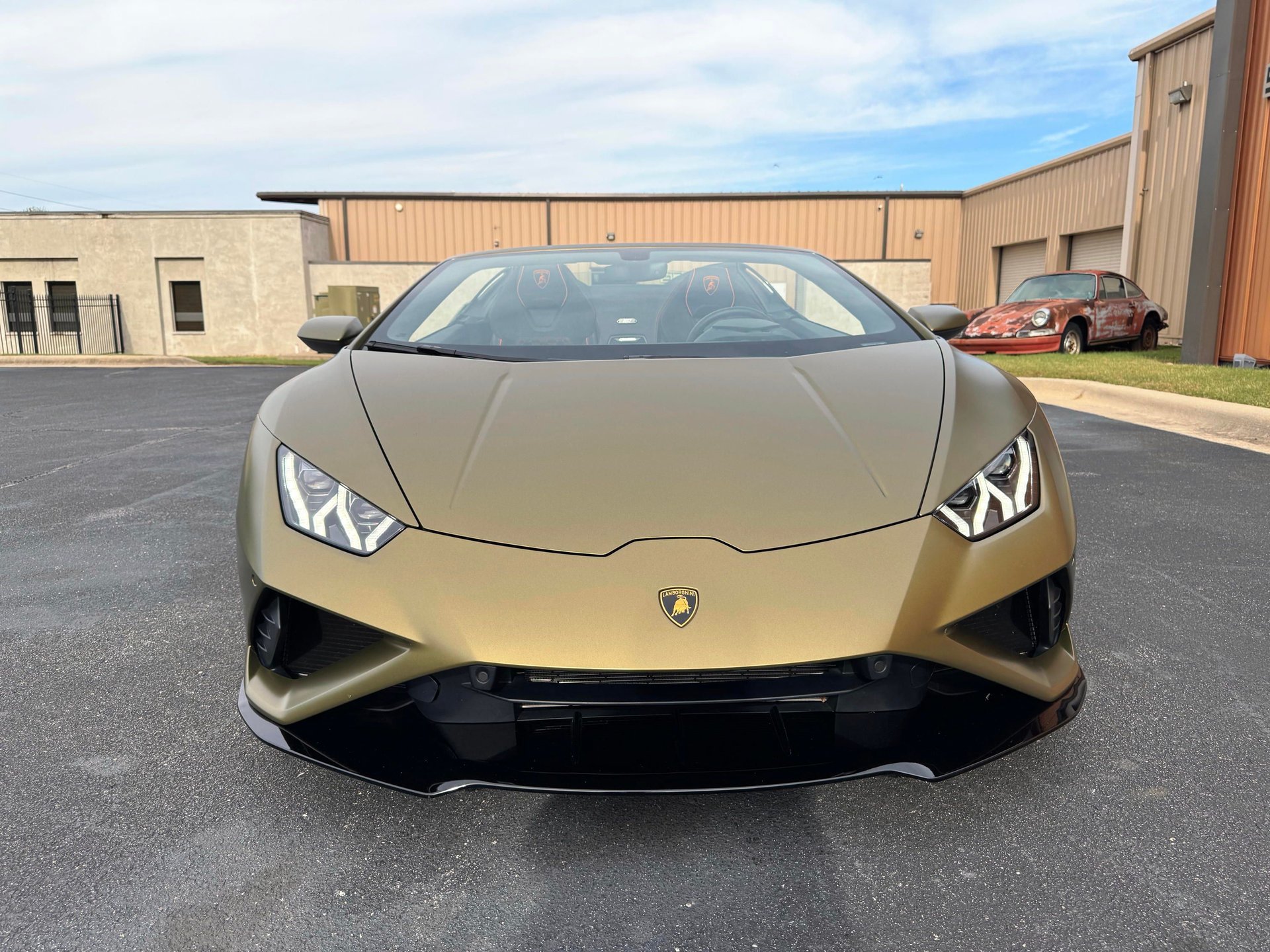 Used 2023 Lamborghini Huracan EVO RWD image 21