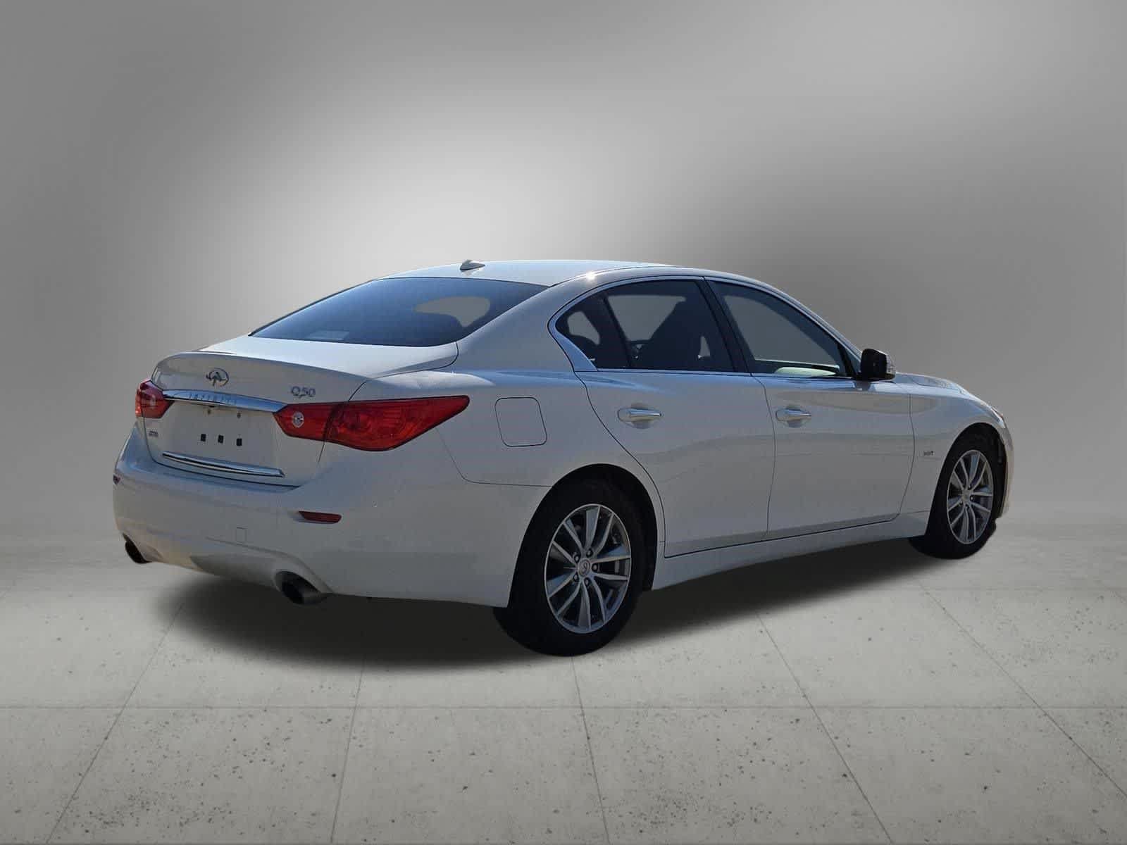 Used 2017 INFINITI Q50 3.0t Premium AWD/4WD image 6
