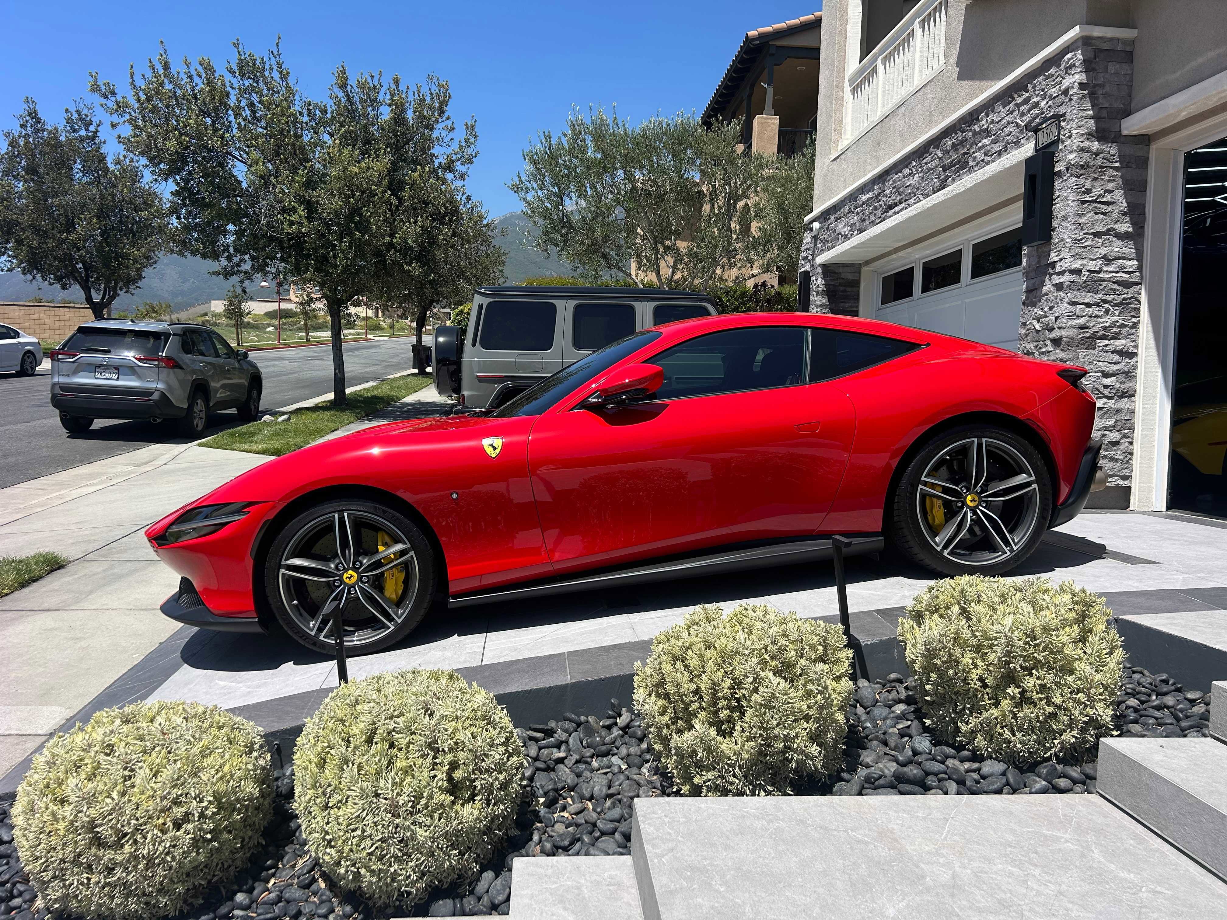 Used 2022 Ferrari Roma RWD image 4