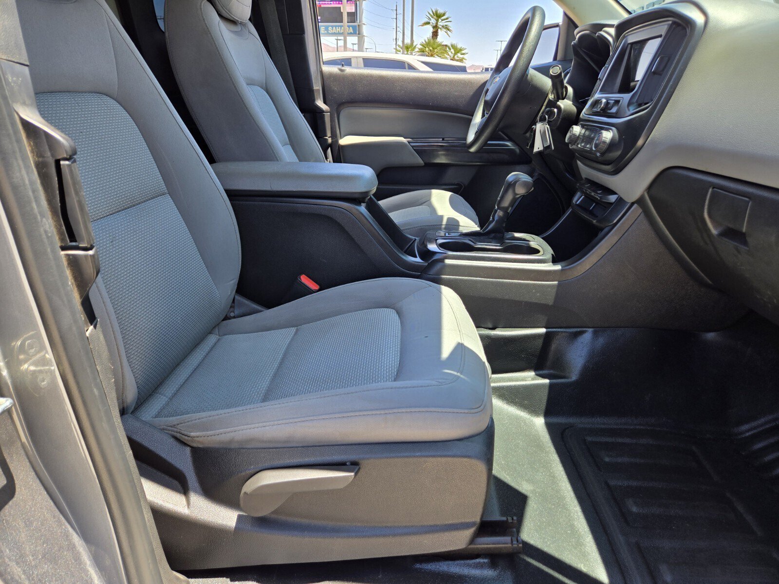 Used 2019 Chevrolet Colorado W/T RWD image 8