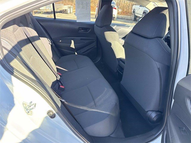 Used 2022 Toyota Corolla LE image 11