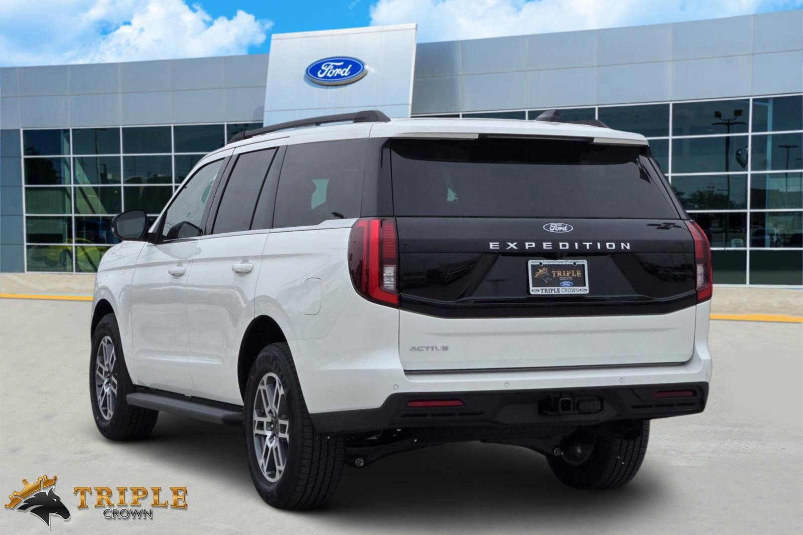 New 2026 Ford Expedition Active RWD image 4