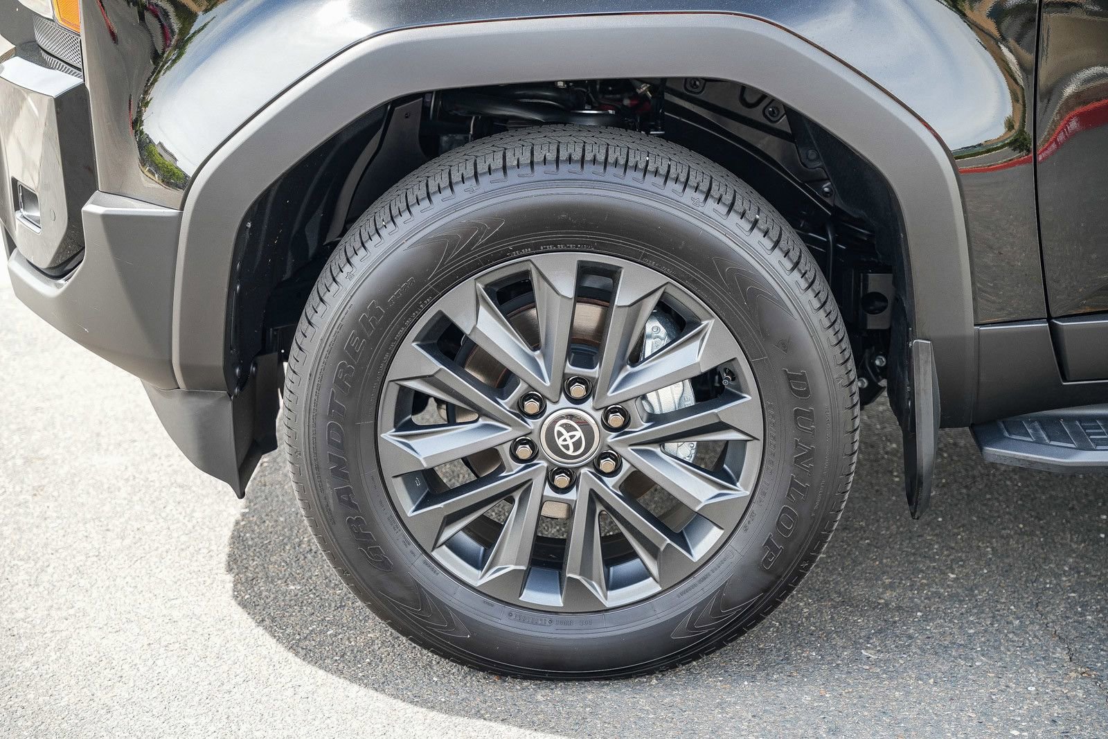 Used 2024 Toyota Land Cruiser image 9