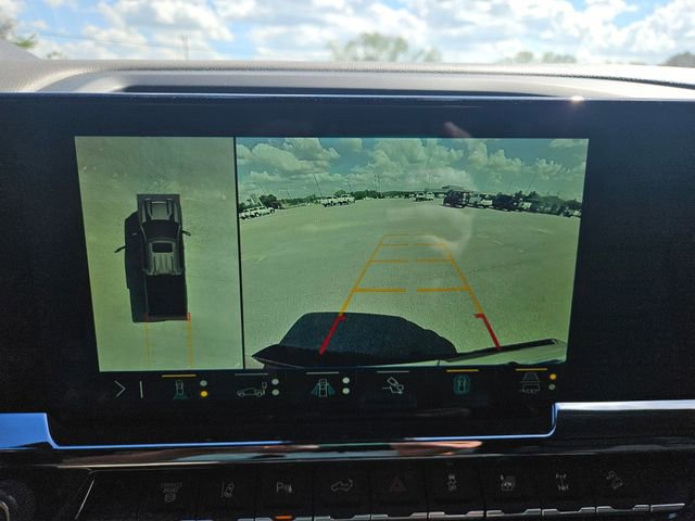 Used 2024 Chevrolet Silverado 2500 ZR2 w/ Technology Package AWD/4WD image 20