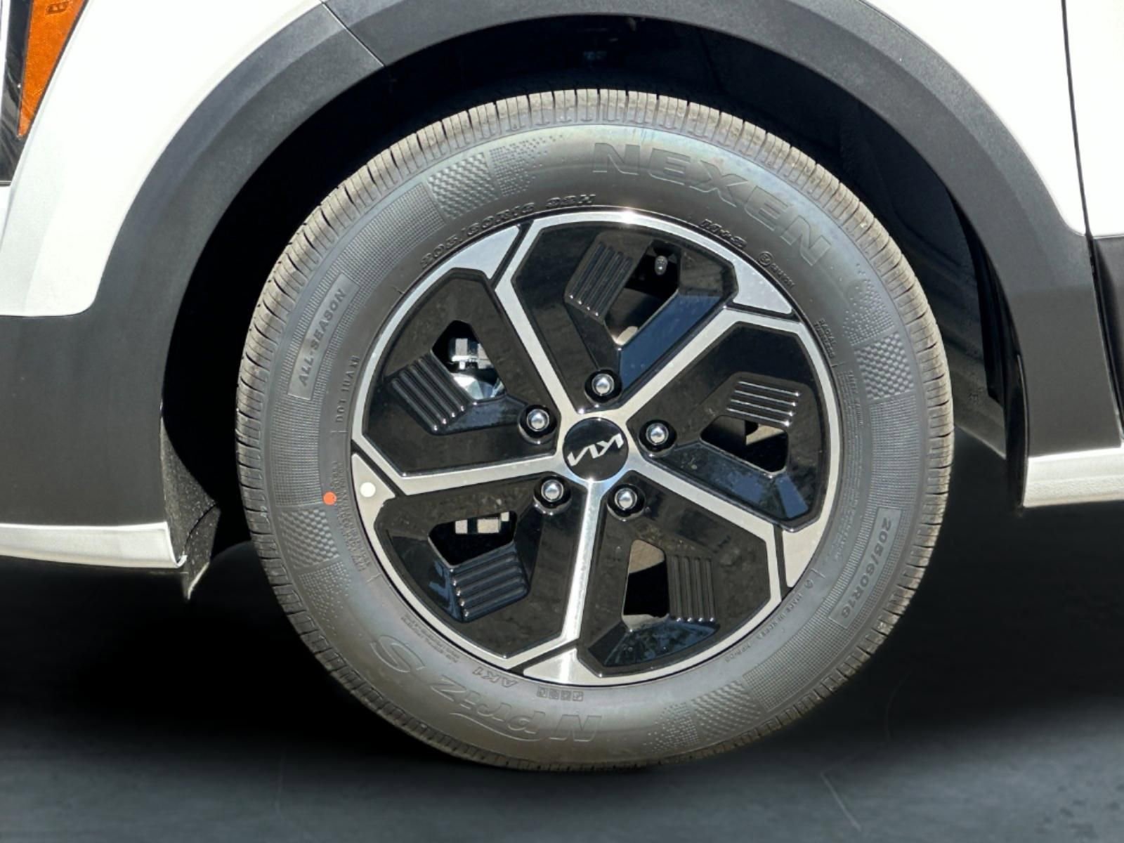 New 2026 Kia Niro LX FWD image 23