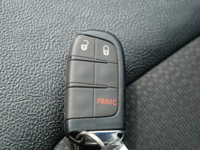 Used 2024 Jeep Compass Trailhawk AWD/4WD image 36