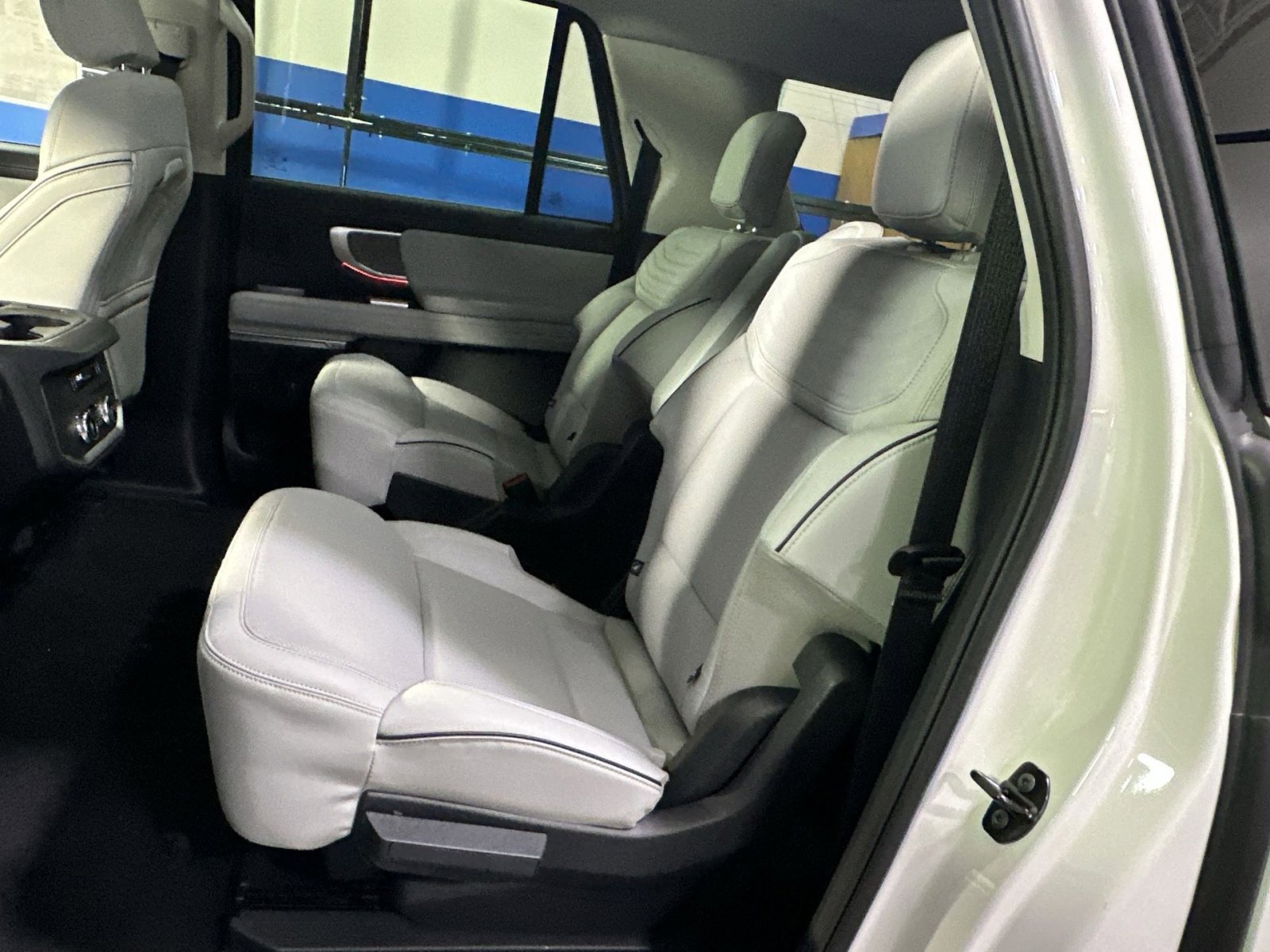 New 2025 Ford Expedition Max Platinum w/ Platinum Ultimate Package image 36