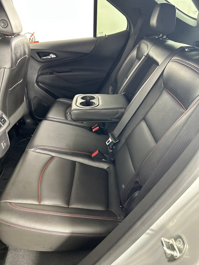 Used 2022 Chevrolet Equinox RS w/ RS Leather Package FWD image 17