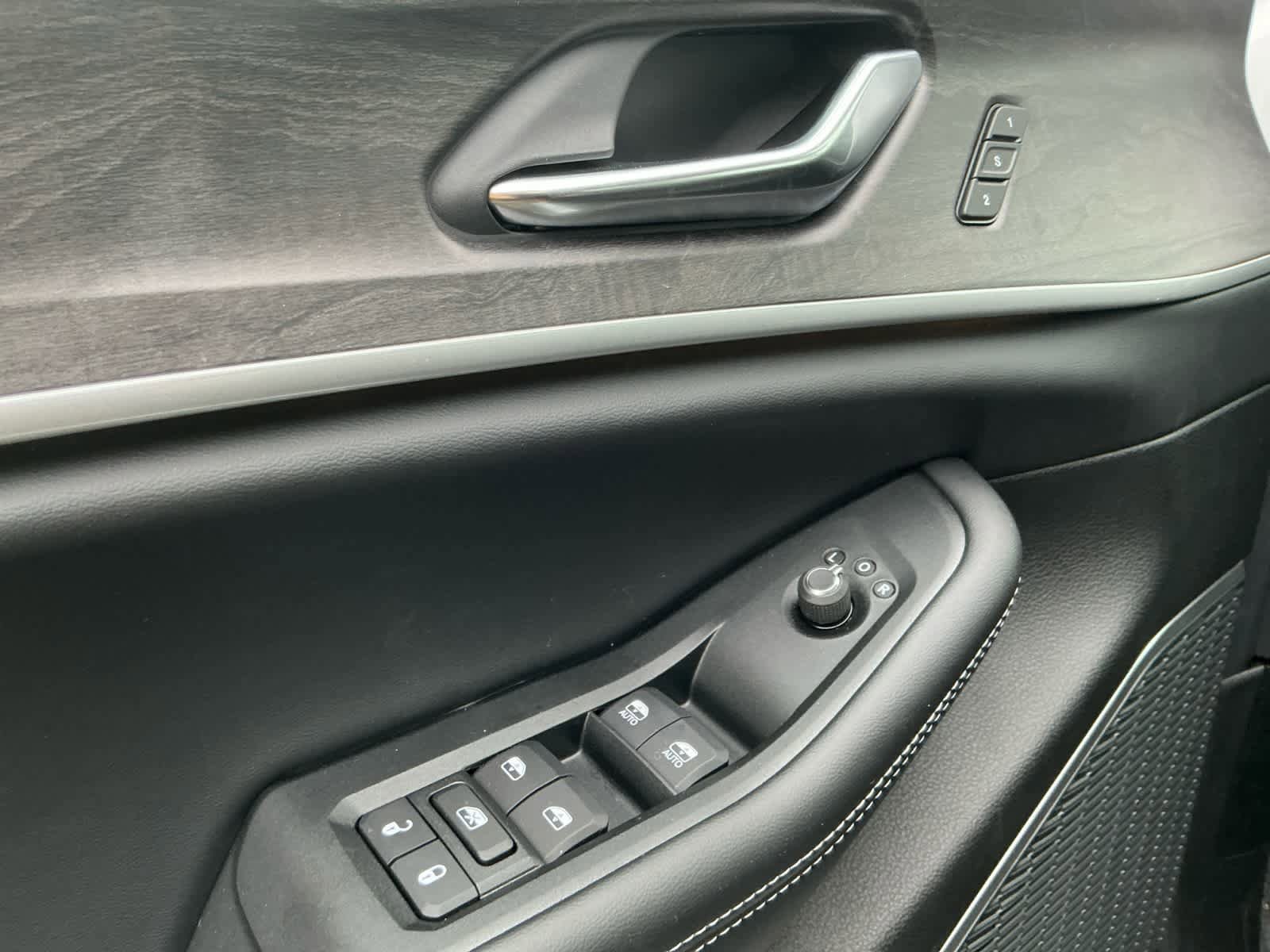 New 2025 Jeep Grand Cherokee Limited w/ Luxury Tech Group II image 20