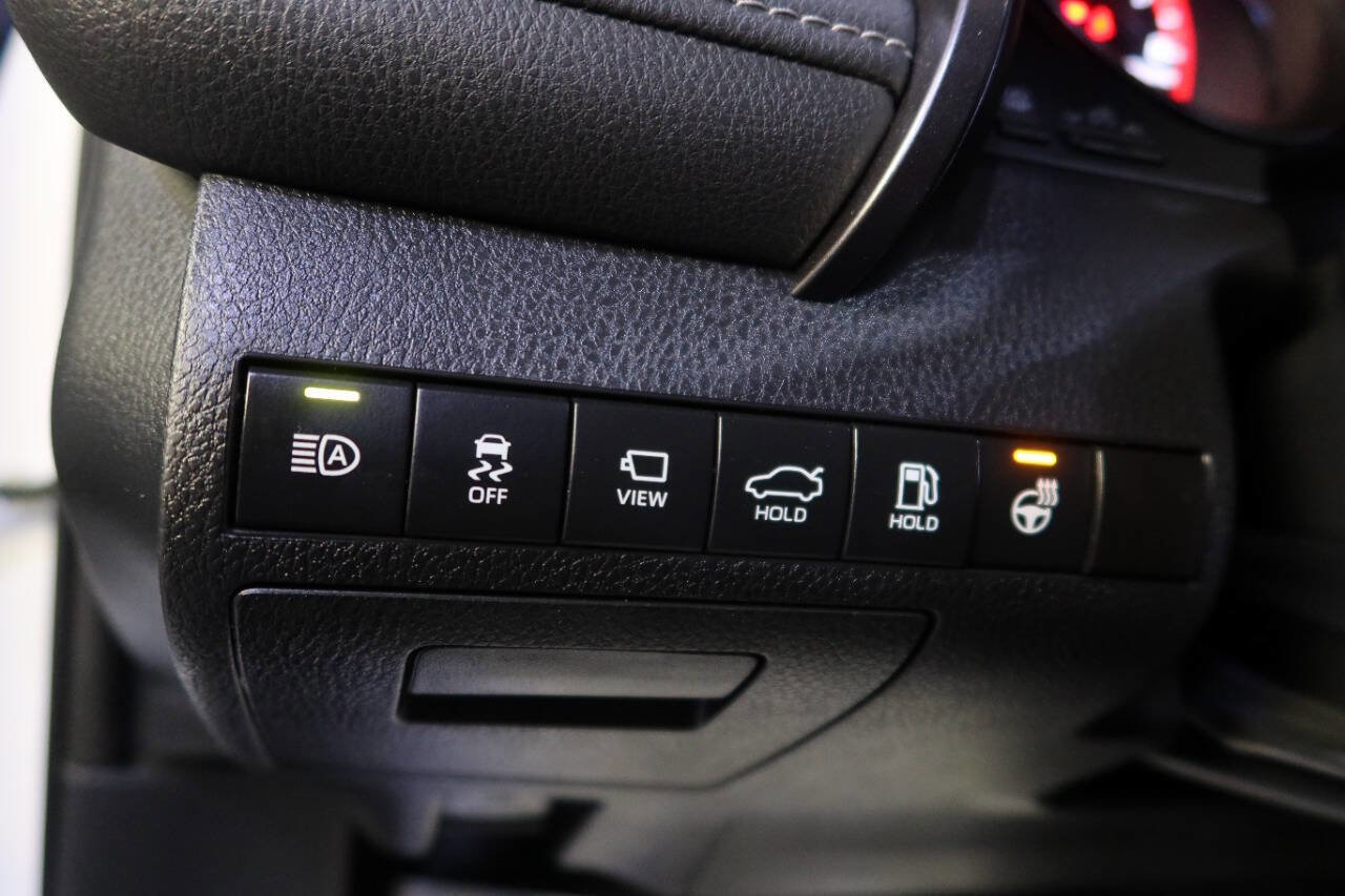 Used 2023 Toyota Camry XSE w/ Navigation Package image 29