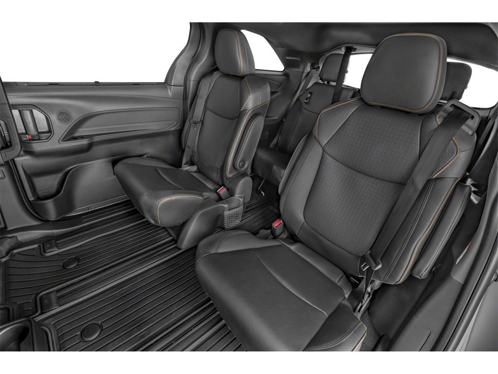 New 2025 Toyota Sienna XLE Woodland Edition image 9