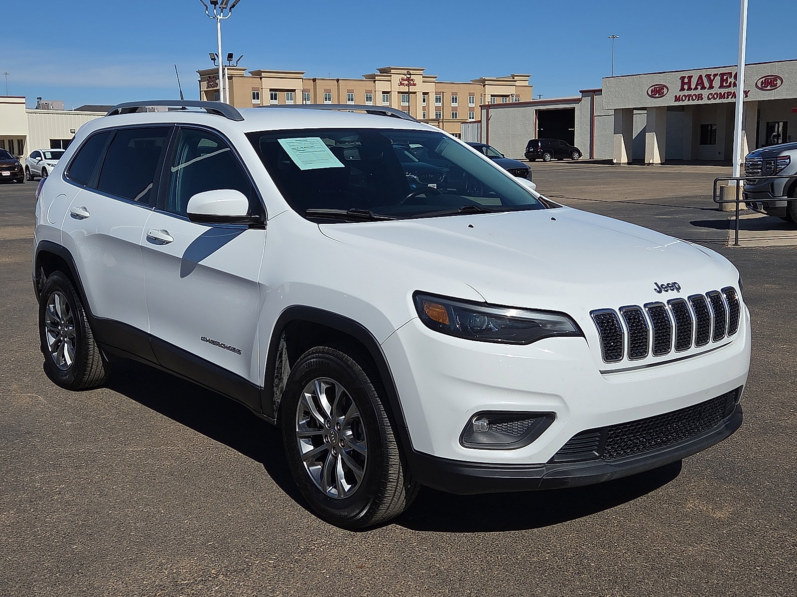 Used 2020 Jeep Cherokee Latitude Plus w/ Cold Weather Group image 5