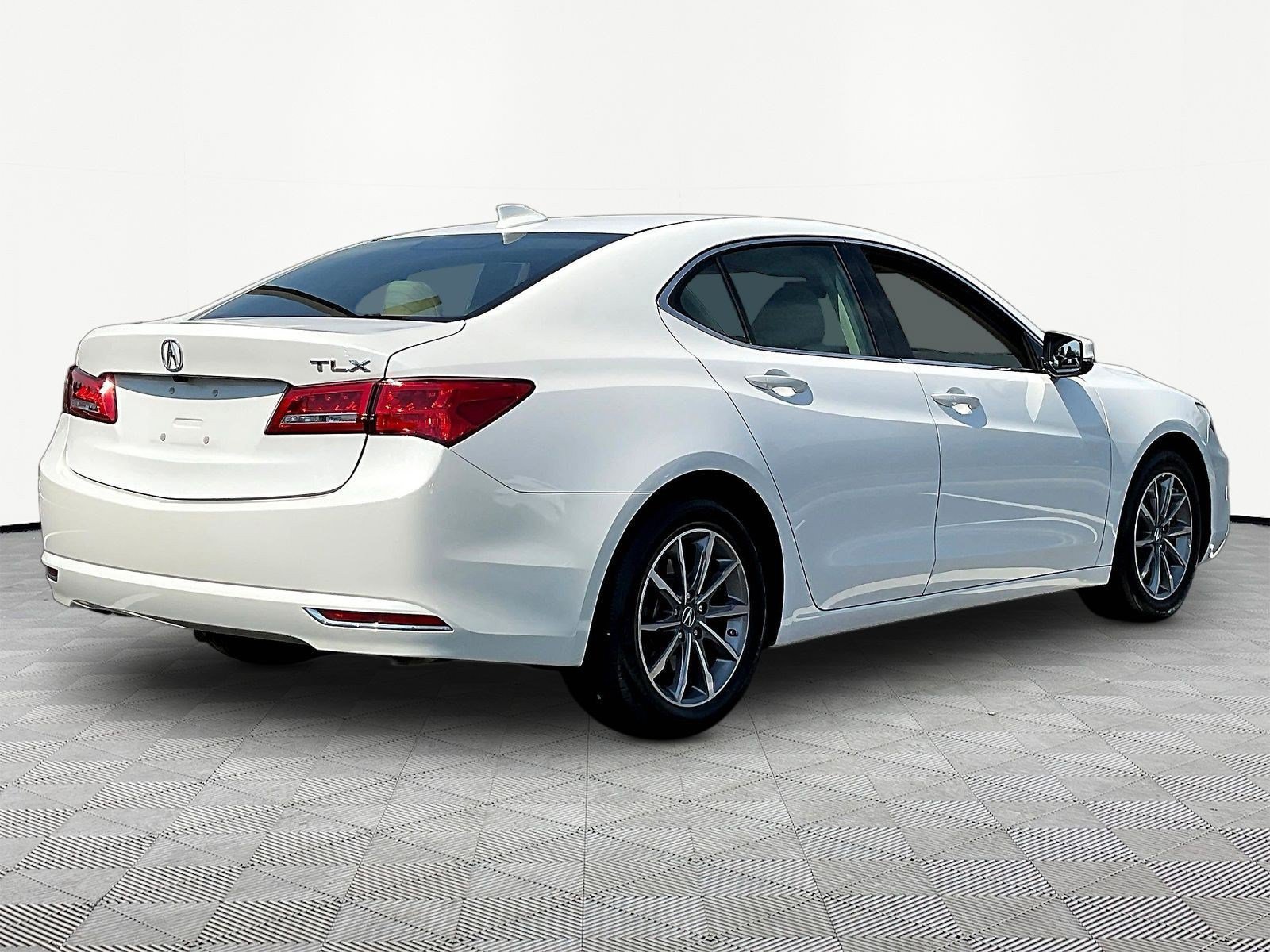 Used 2020 Acura TLX FWD image 6