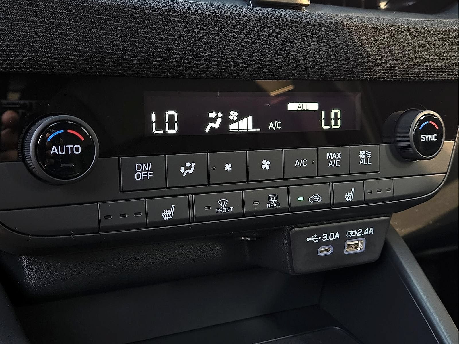 New 2026 Subaru Outback Premium AWD/4WD image 16