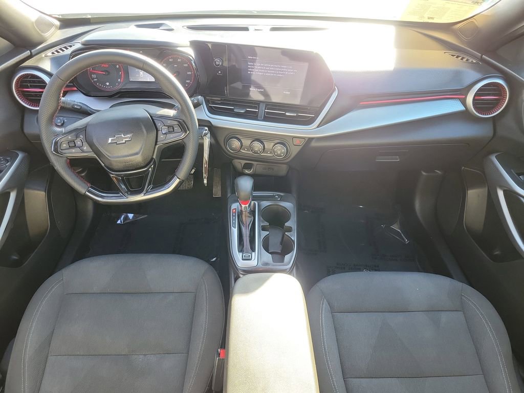 Used 2024 Chevrolet Trax RS w/ Sunroof Package image 10