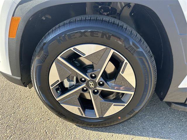 New 2025 Hyundai Tucson SEL image 11