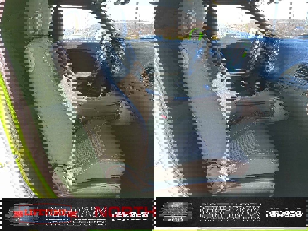 Used 2023 Dodge Challenger SXT w/ Blacktop Package image 19