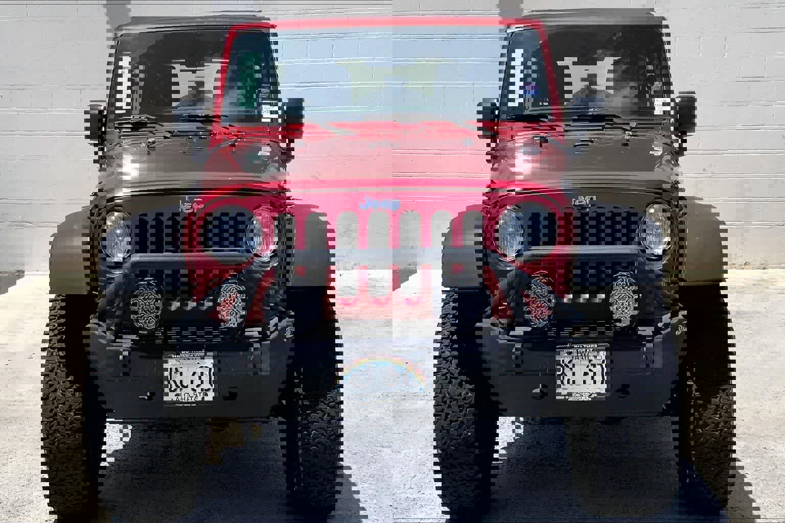 Used 2012 Jeep Wrangler Unlimited Sport w/ Connectivity Group AWD/4WD image 7