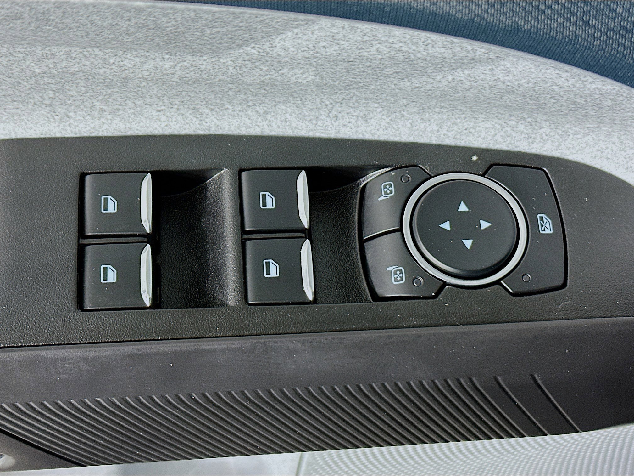 Used 2025 Ford Maverick XLT image 14