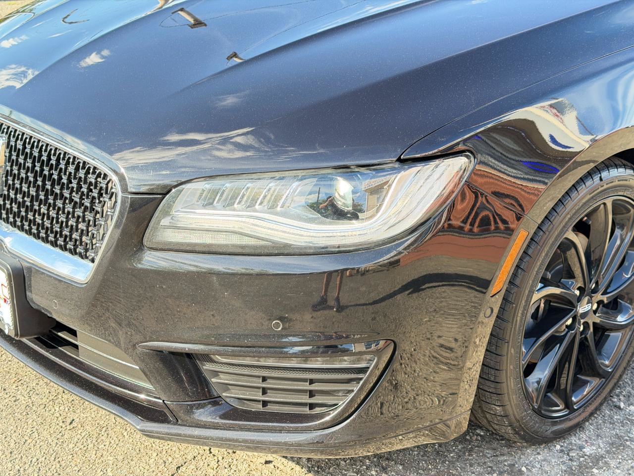 Used 2020 Lincoln MKZ Reserve w/ Monochromatic Package AWD/4WD image 9