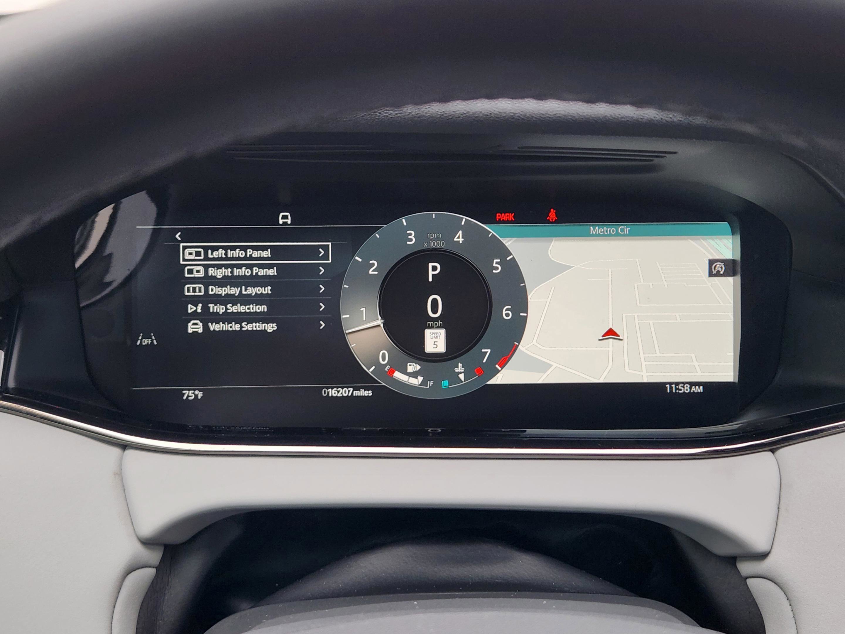 Certified 2024 Land Rover Range Rover Evoque Dynamic SE image 12