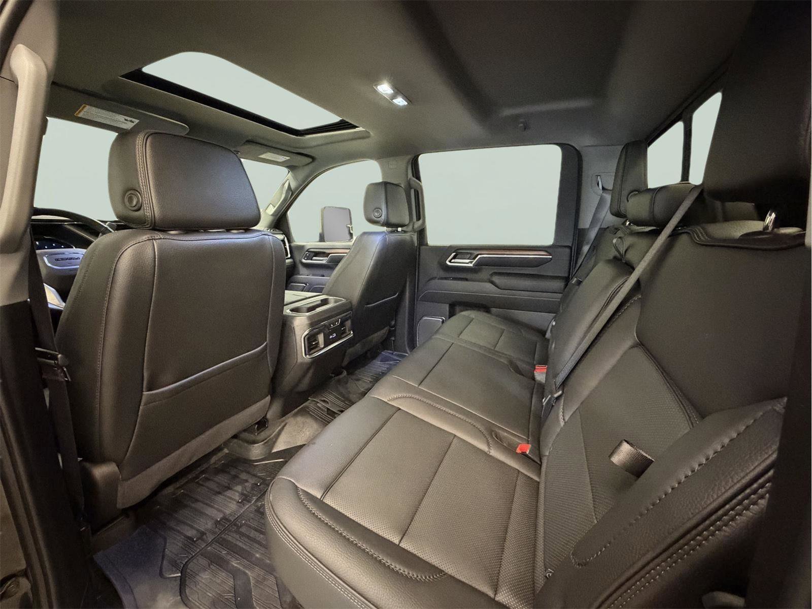 Certified 2025 GMC Sierra 3500 Denali w/ Denali Reserve Package image 34