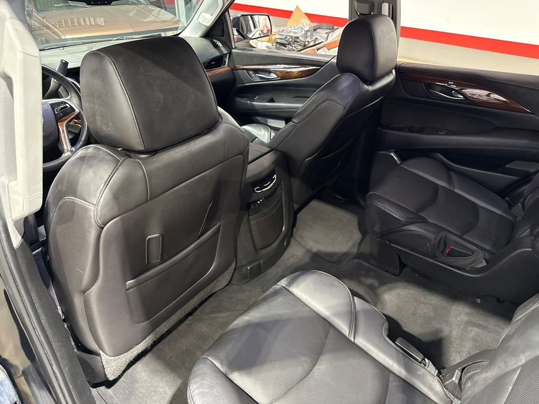 Used 2015 Cadillac Escalade Premium image 95