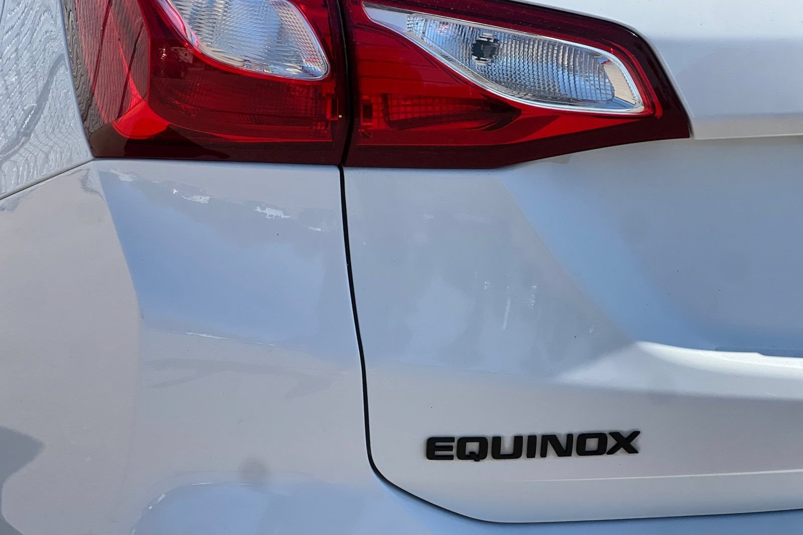 Used 2021 Chevrolet Equinox LS w/ LPO, Blackout Package AWD/4WD image 23