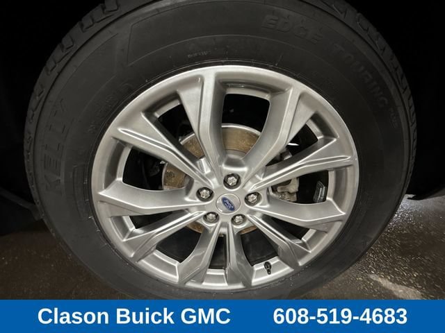 Used 2023 Ford Explorer Limited AWD/4WD image 38