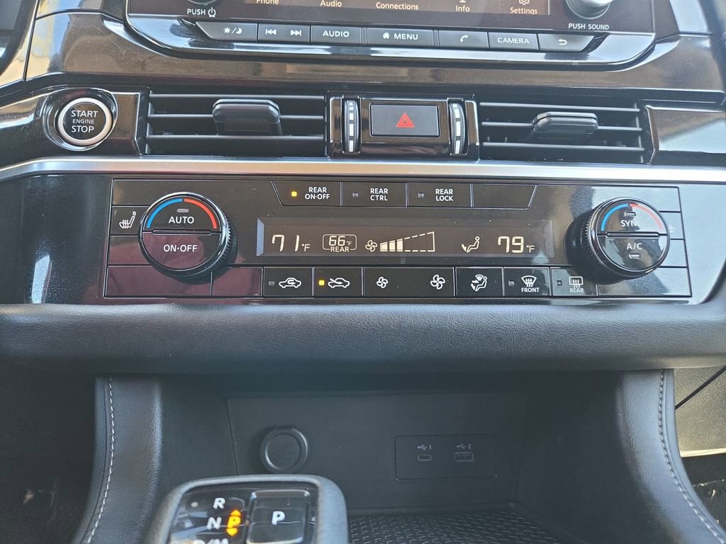 Used 2024 Nissan Pathfinder SV image 27