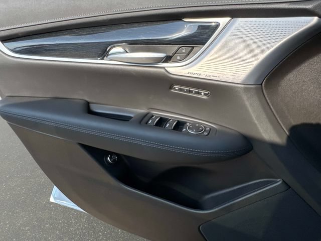 New 2026 Cadillac XT5 Premium Luxury w/ LPO, Floor Liner Package AWD/4WD image 16