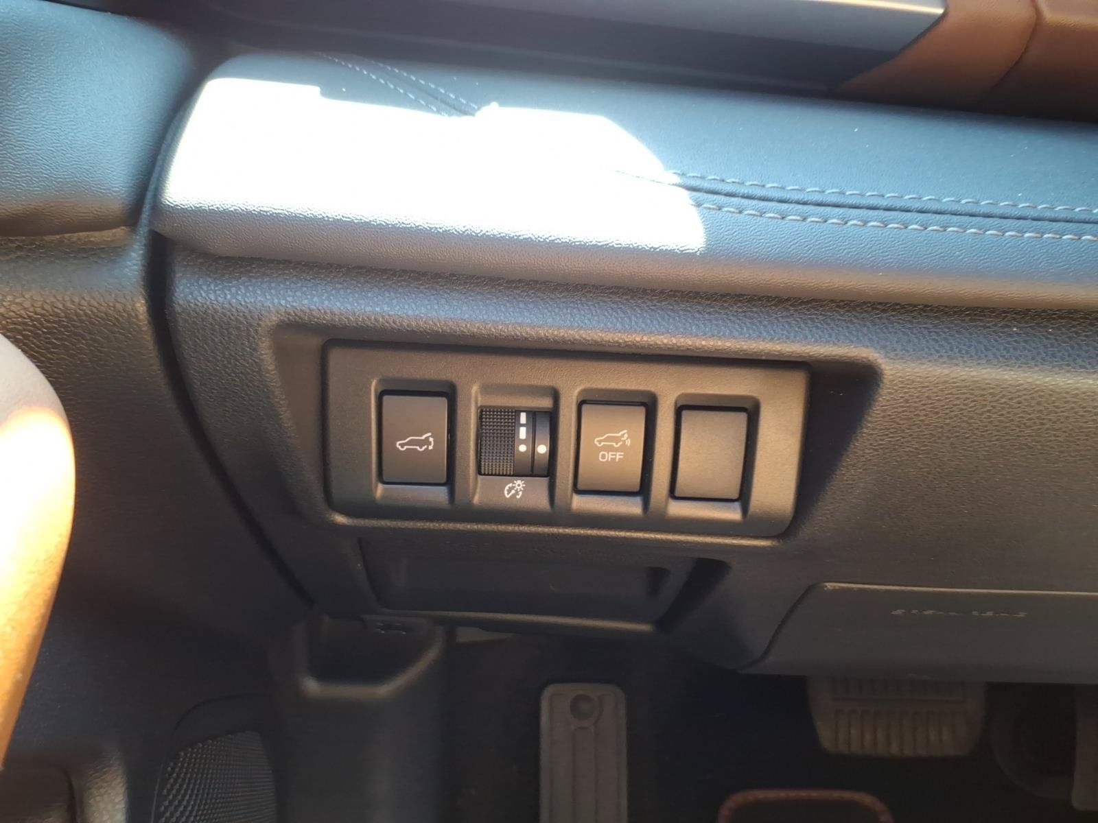 Certified 2022 Subaru Outback Premium AWD/4WD image 18