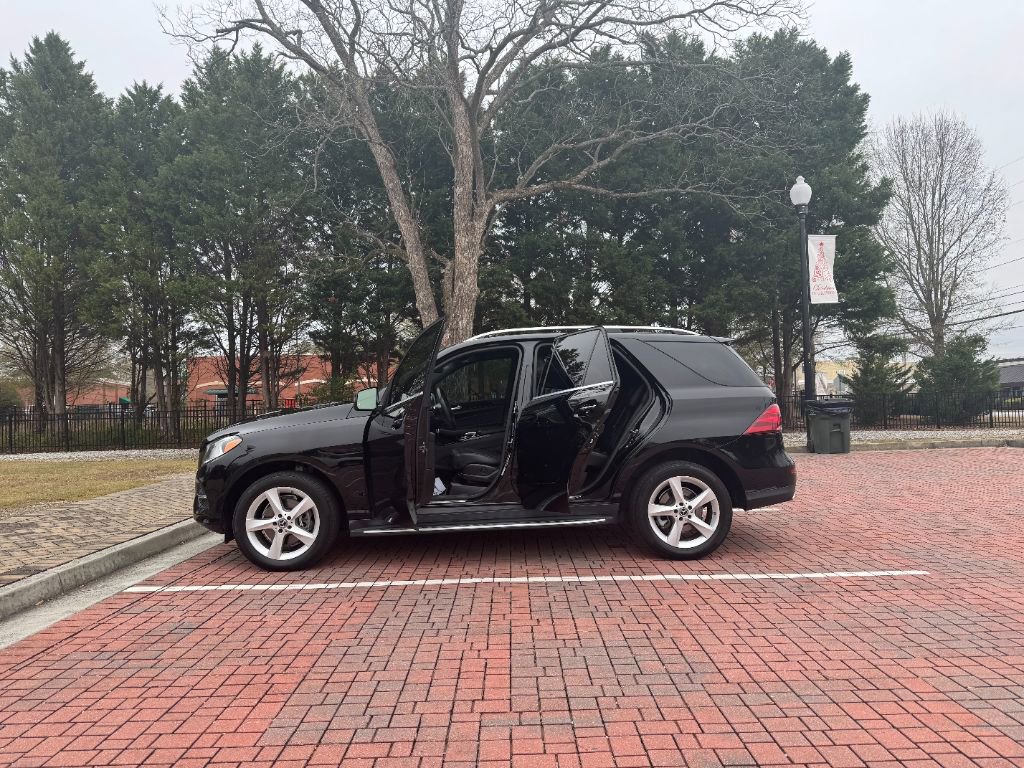 Used 2018 Mercedes-Benz GLE 350 image 4