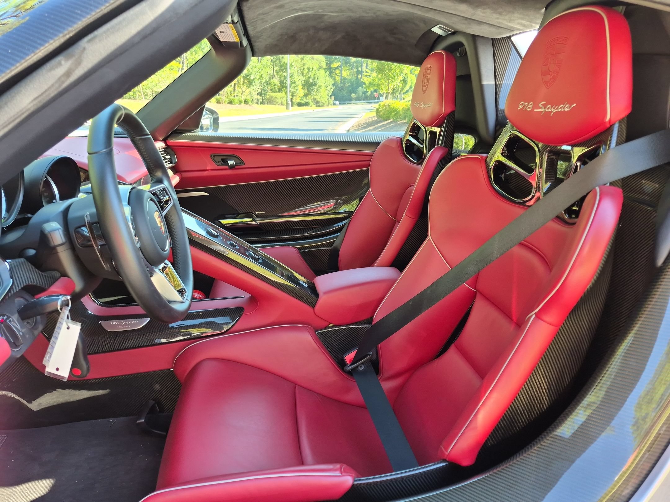 Used 2015 Porsche 918 Spyder AWD/4WD image 5