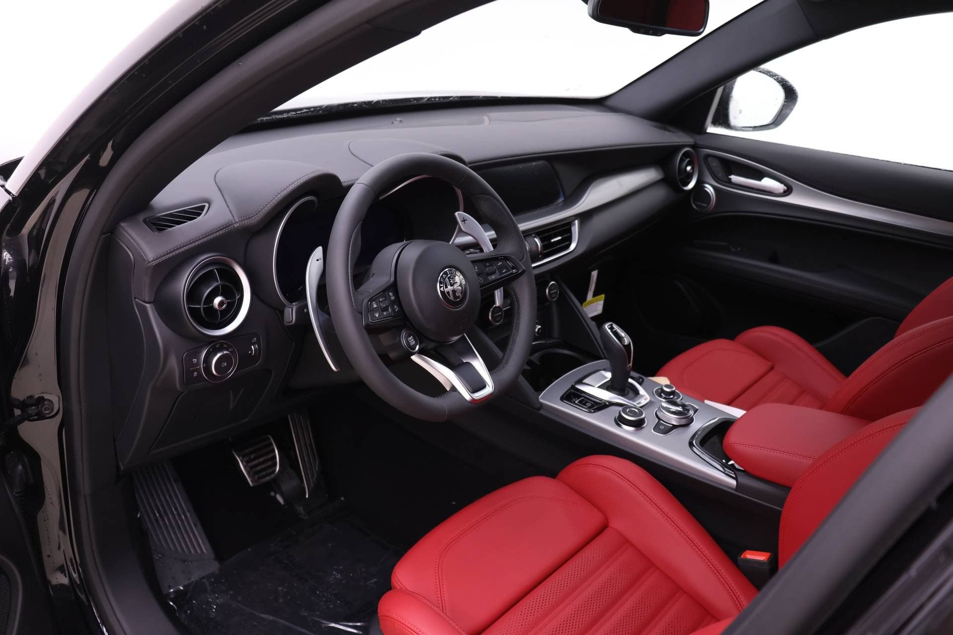 New 2026 Alfa Romeo Stelvio Sprint AWD/4WD image 6