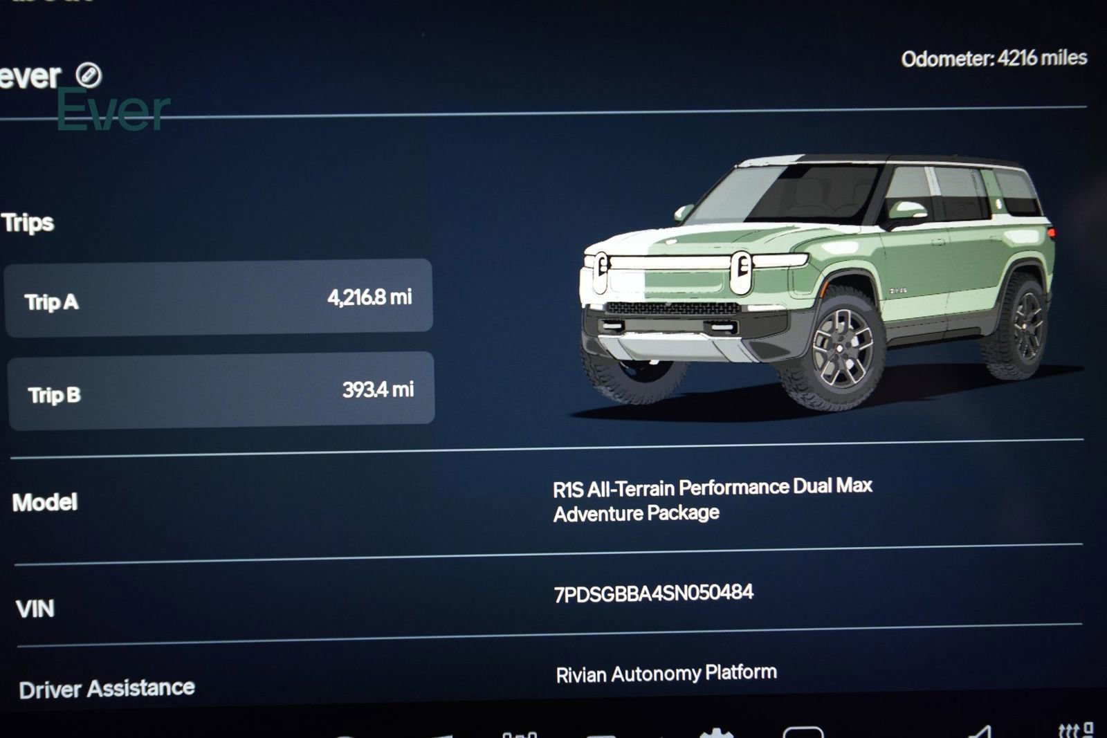 Used 2025 Rivian R1S Adventure image 7