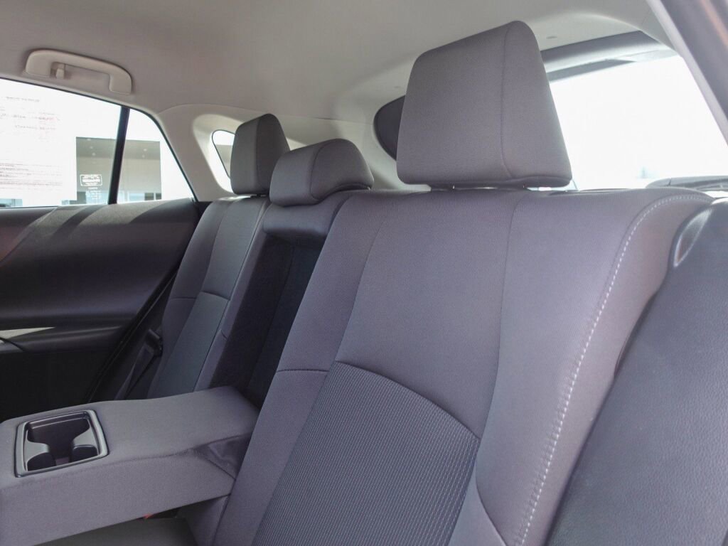 Certified 2024 Toyota Venza LE image 11