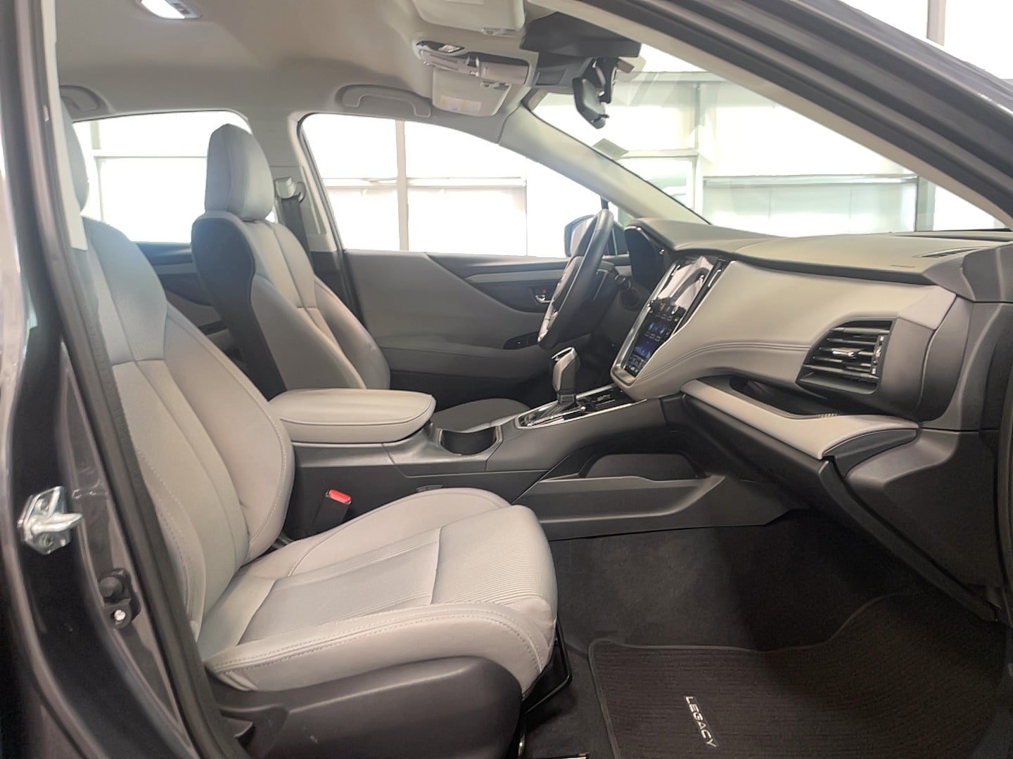 Used 2025 Subaru Legacy Premium AWD/4WD image 18