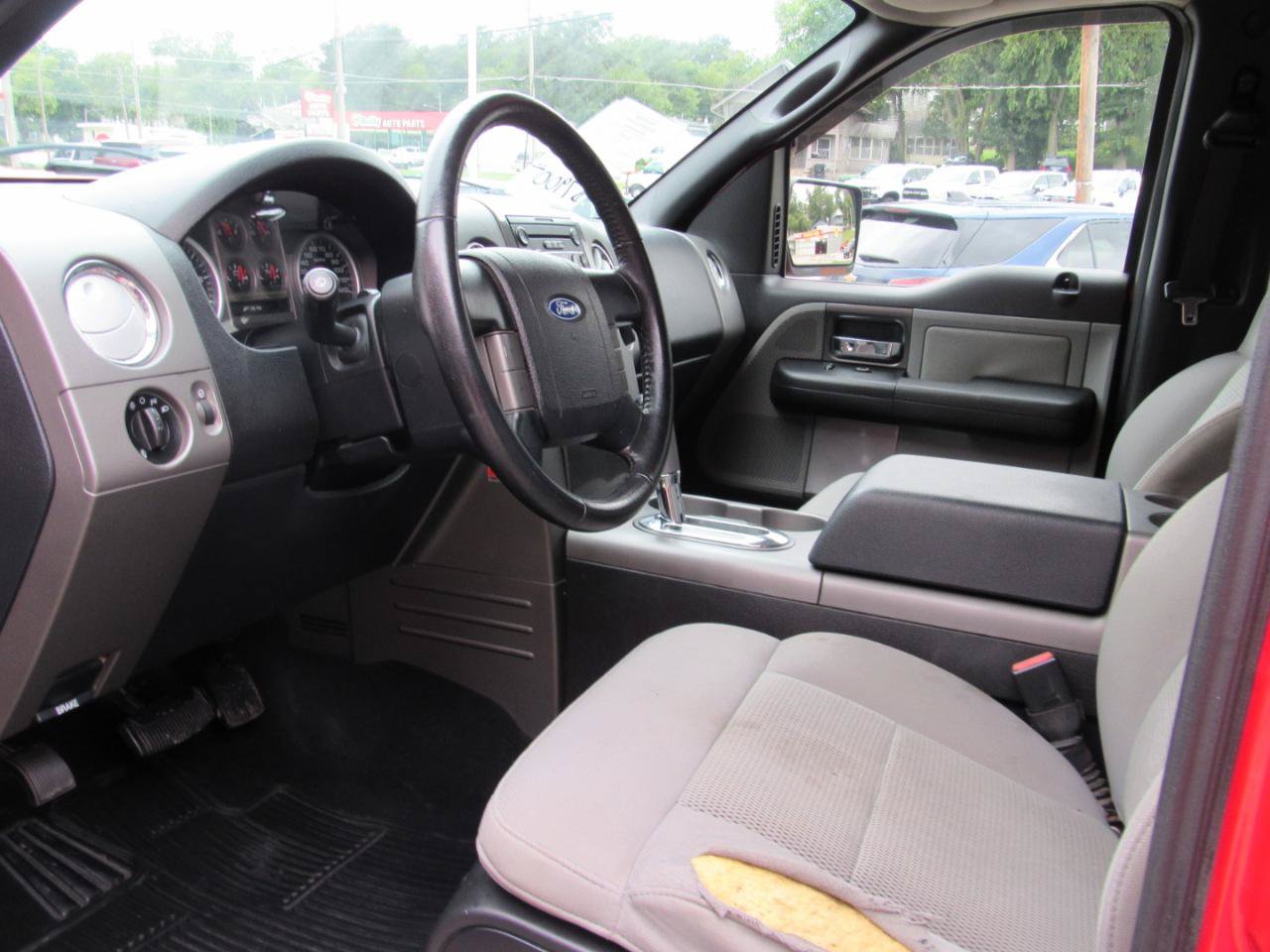 Used 2005 Ford F150 XLT AWD/4WD image 14