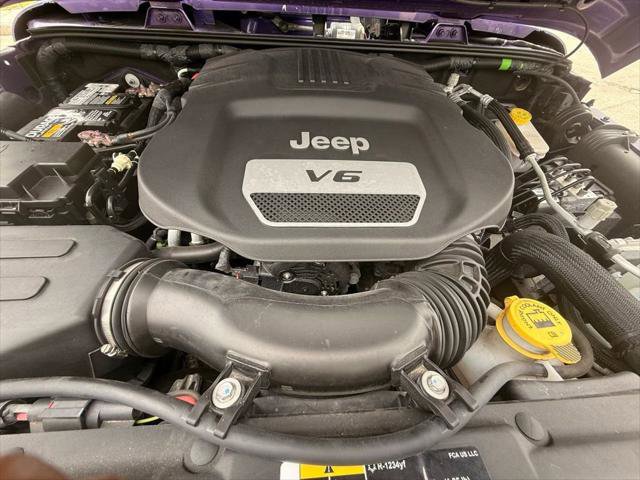 Certified 2018 Jeep Wrangler Sahara w/ Connectivity Group image 32
