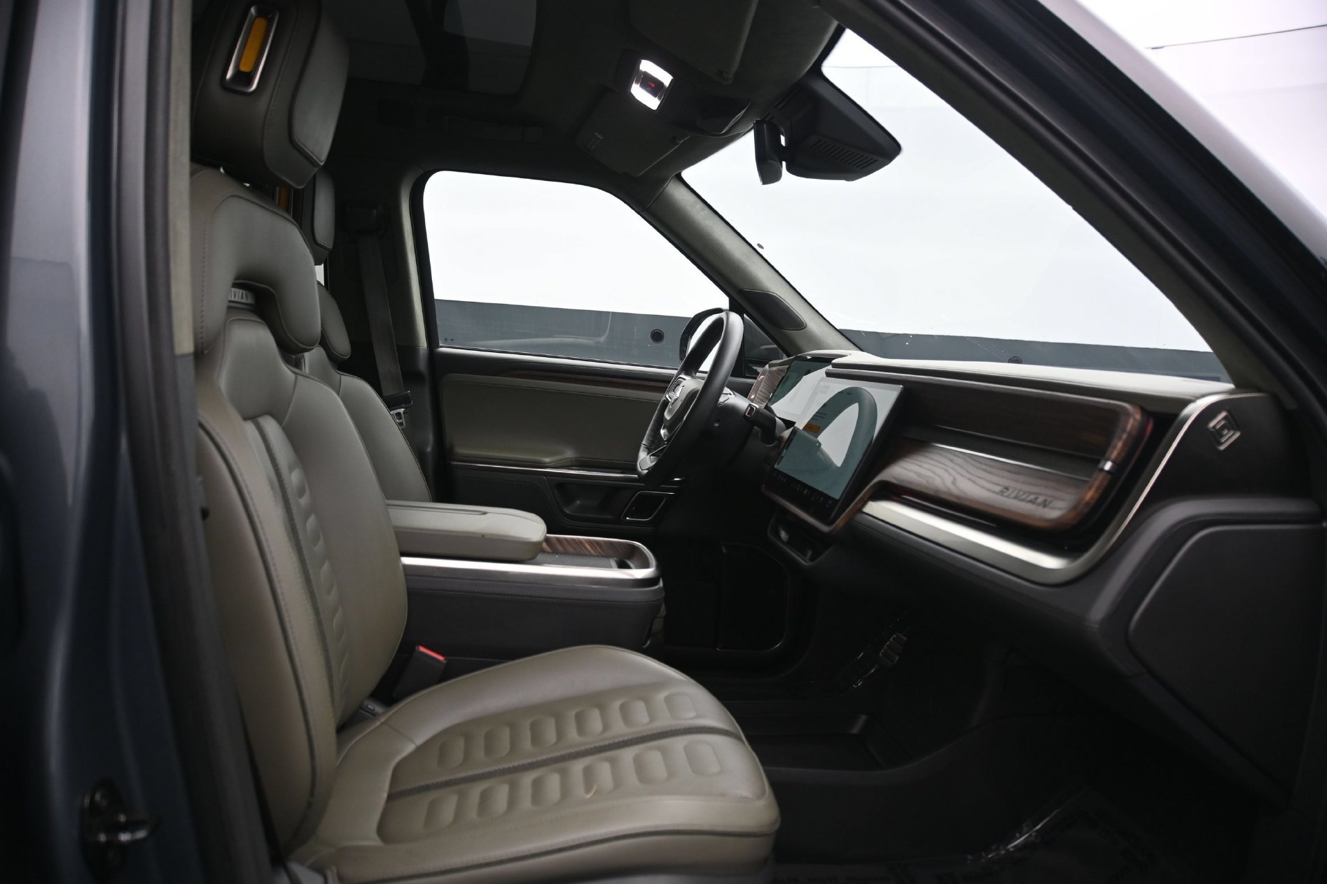 Used 2023 Rivian R1S Adventure Quad AWD/4WD image 13